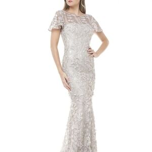 Carmen Marc Valvo Infusion Gown - Size 8